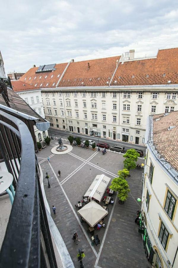 Pedestrian Apartment, The Best Location Budapeşte Dış mekan fotoğraf